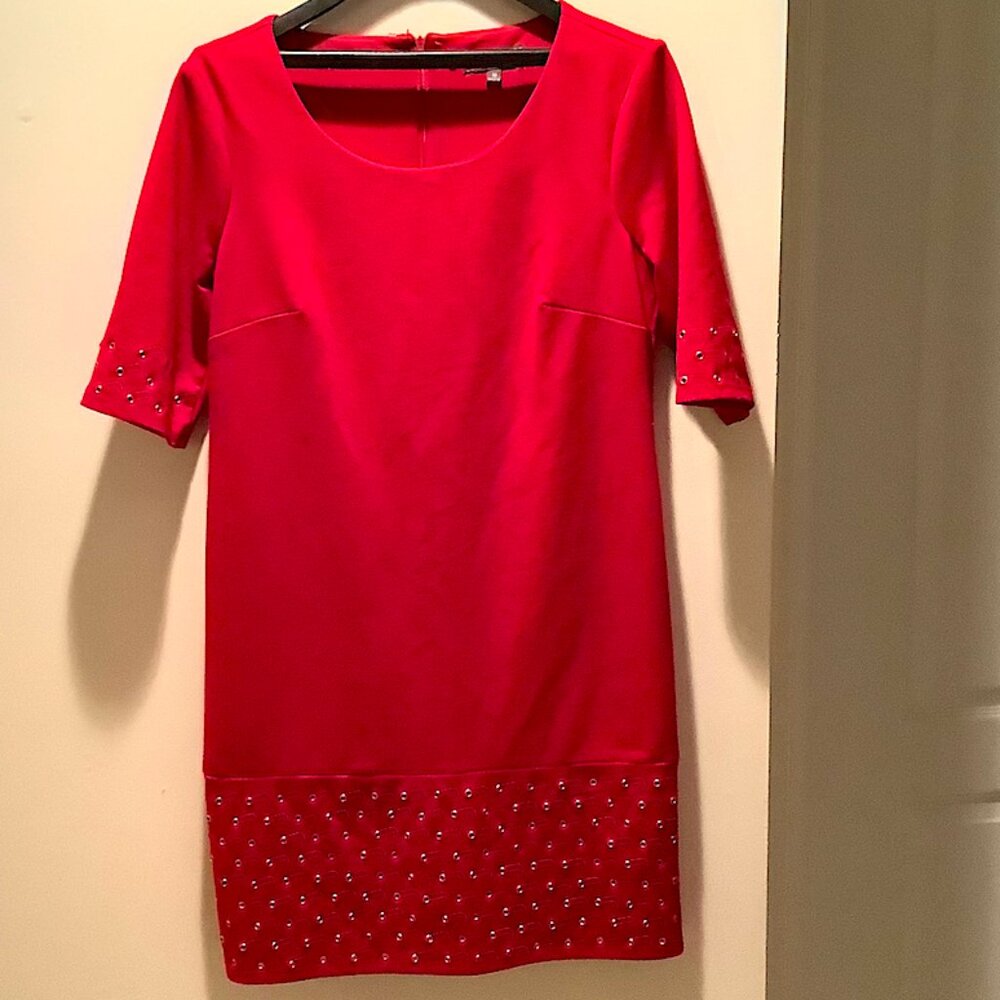 Luxology - Red Shift Dress with Metal Details at Hem and Sleeve, Size 10